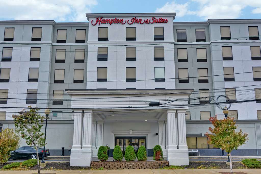 Hampton Inn & Suites Newark-Harrison-Riverwalk Exterior foto